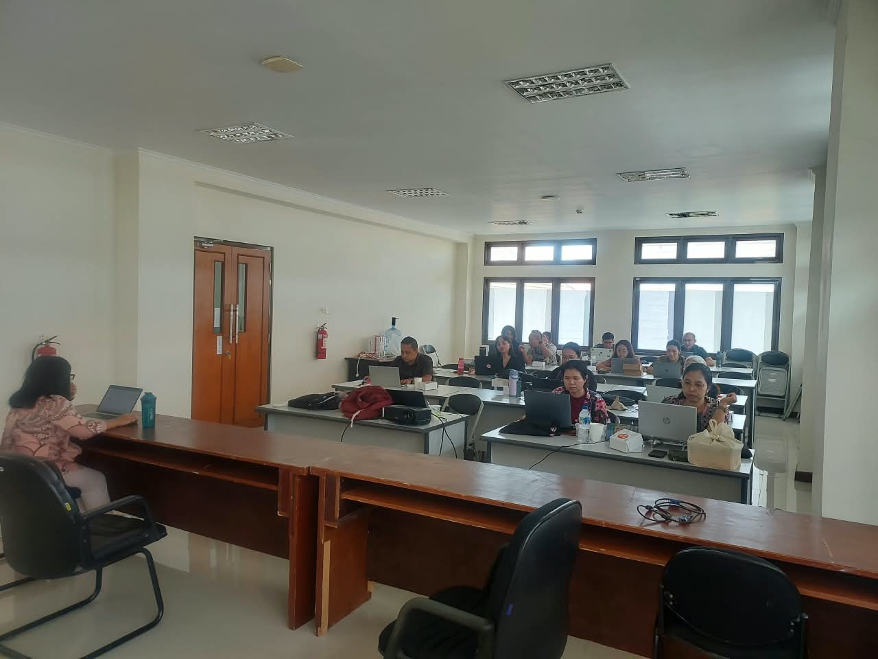 Tingkatkan Mutu Kurikulum, Prodi Magister Farmasi FMIPA Unud Sukses Gelar Workshop Pengembangan RPS OBE Berbasis Kasus